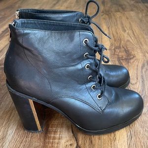 Black and gold Torrid boots Sz 11